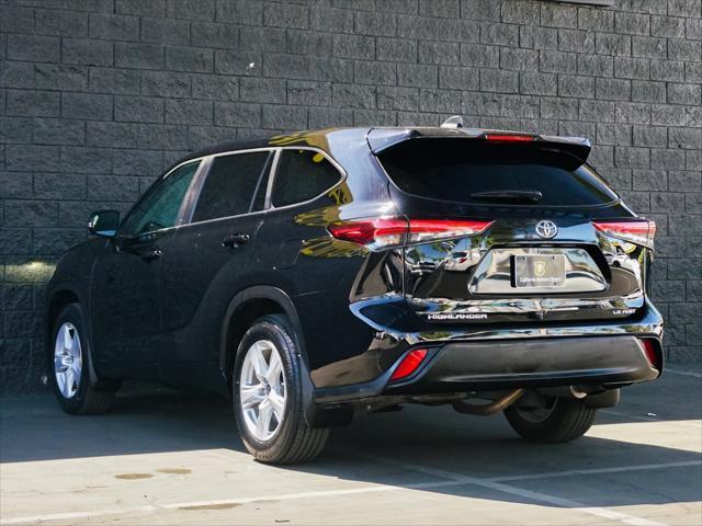 used 2023 Toyota Highlander car, priced at $32,589