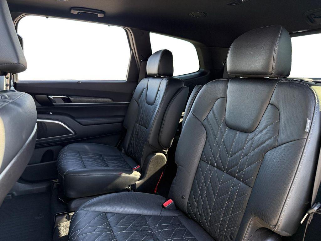 used 2024 Kia Telluride car, priced at $34,999