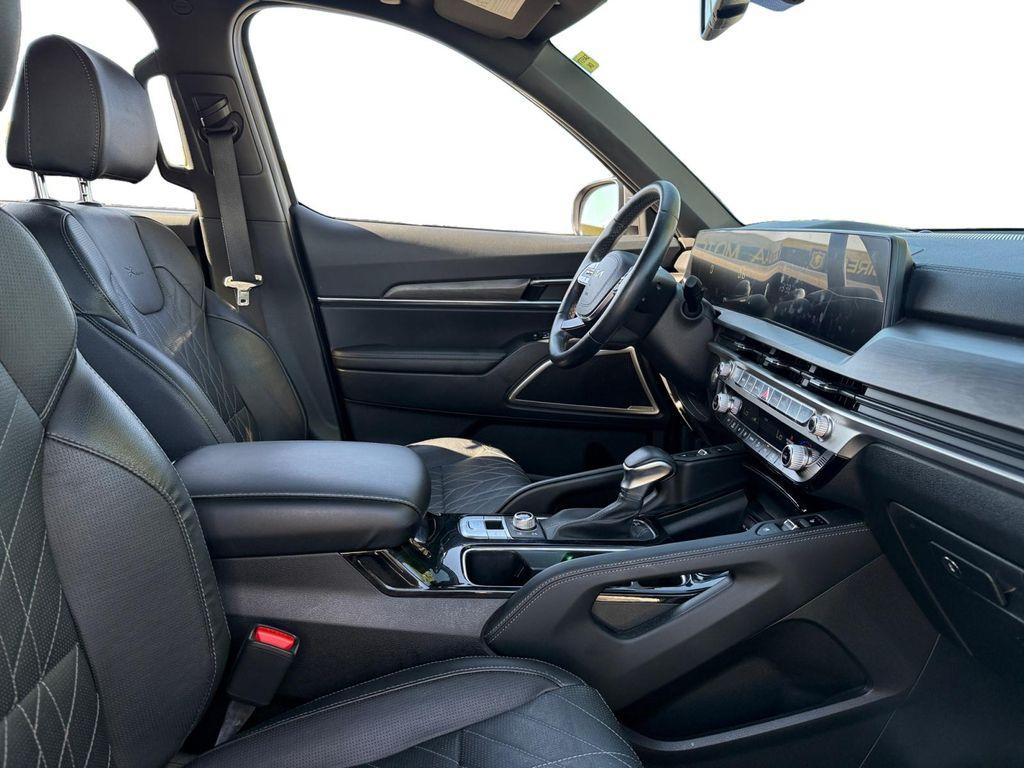 used 2024 Kia Telluride car, priced at $34,999