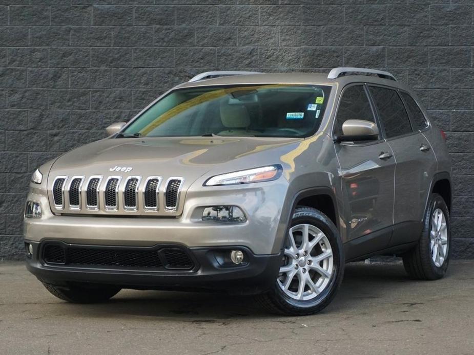 used 2016 Jeep Cherokee car, priced at $15,449