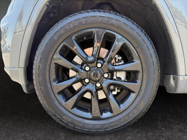 used 2021 Jeep Grand Cherokee car, priced at $25,499