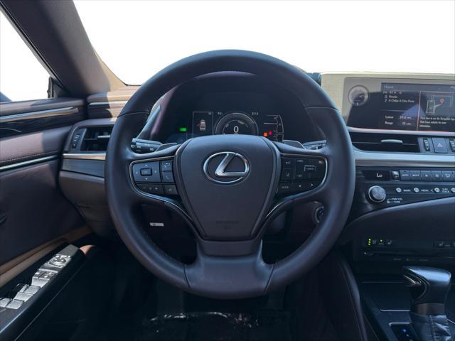 used 2021 Lexus ES 300h car, priced at $31,499