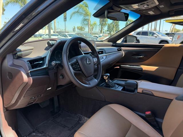used 2021 Lexus ES 300h car, priced at $31,499