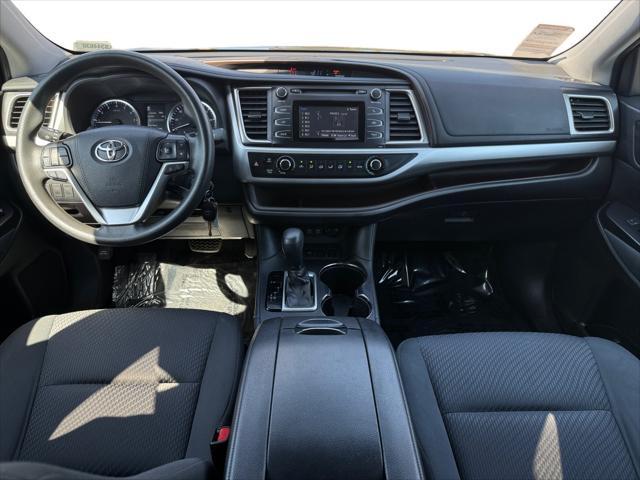 used 2019 Toyota Highlander car, priced at $25,499