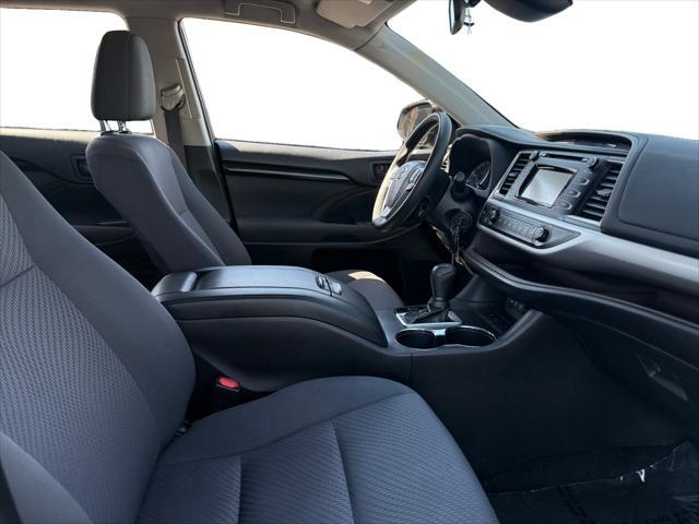 used 2019 Toyota Highlander car, priced at $25,499