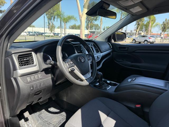 used 2019 Toyota Highlander car, priced at $25,499