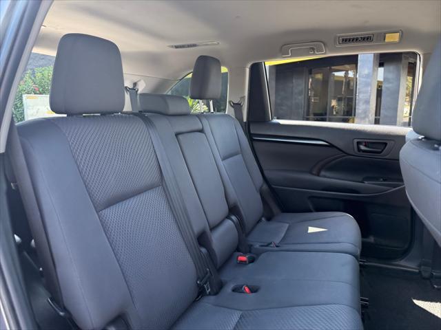 used 2019 Toyota Highlander car, priced at $25,499