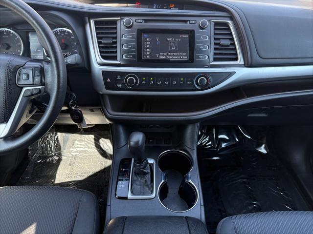 used 2019 Toyota Highlander car, priced at $25,499