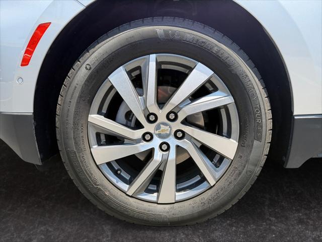 used 2022 Chevrolet Equinox car, priced at $22,999