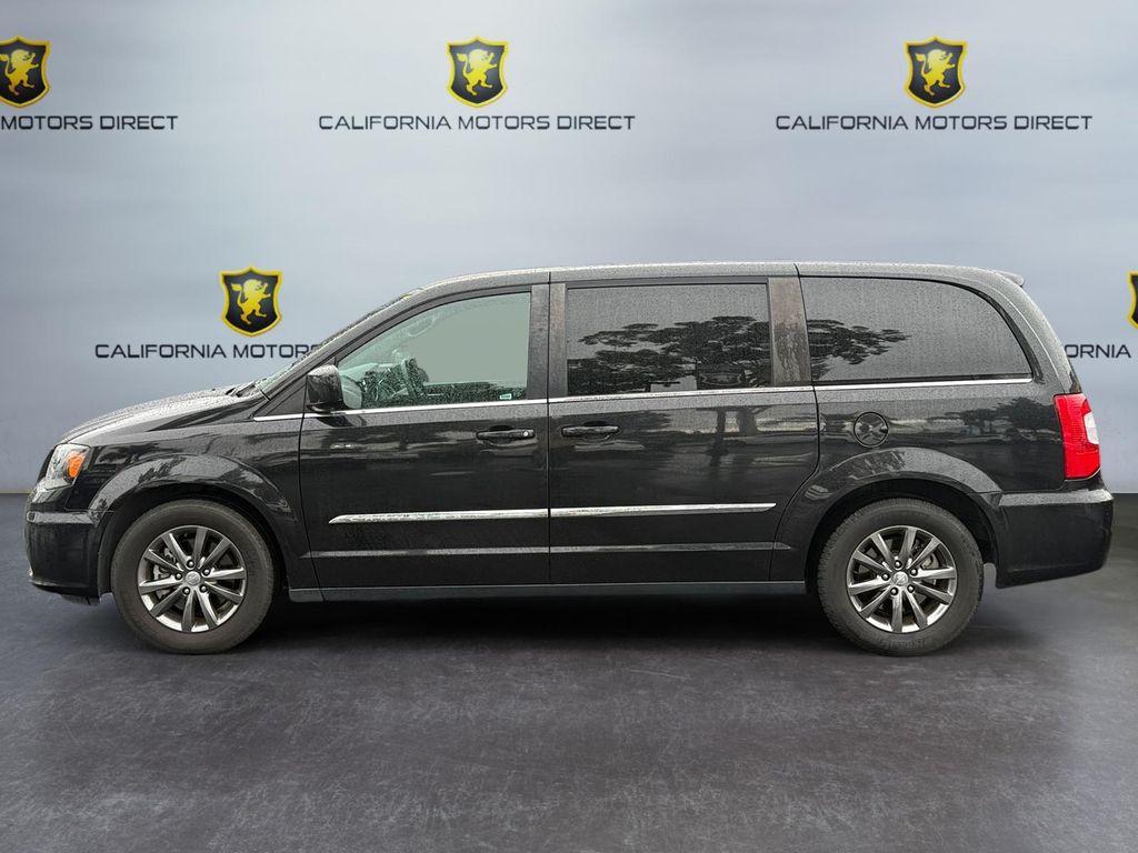 used 2015 Chrysler Town & Country car, priced at $12,199