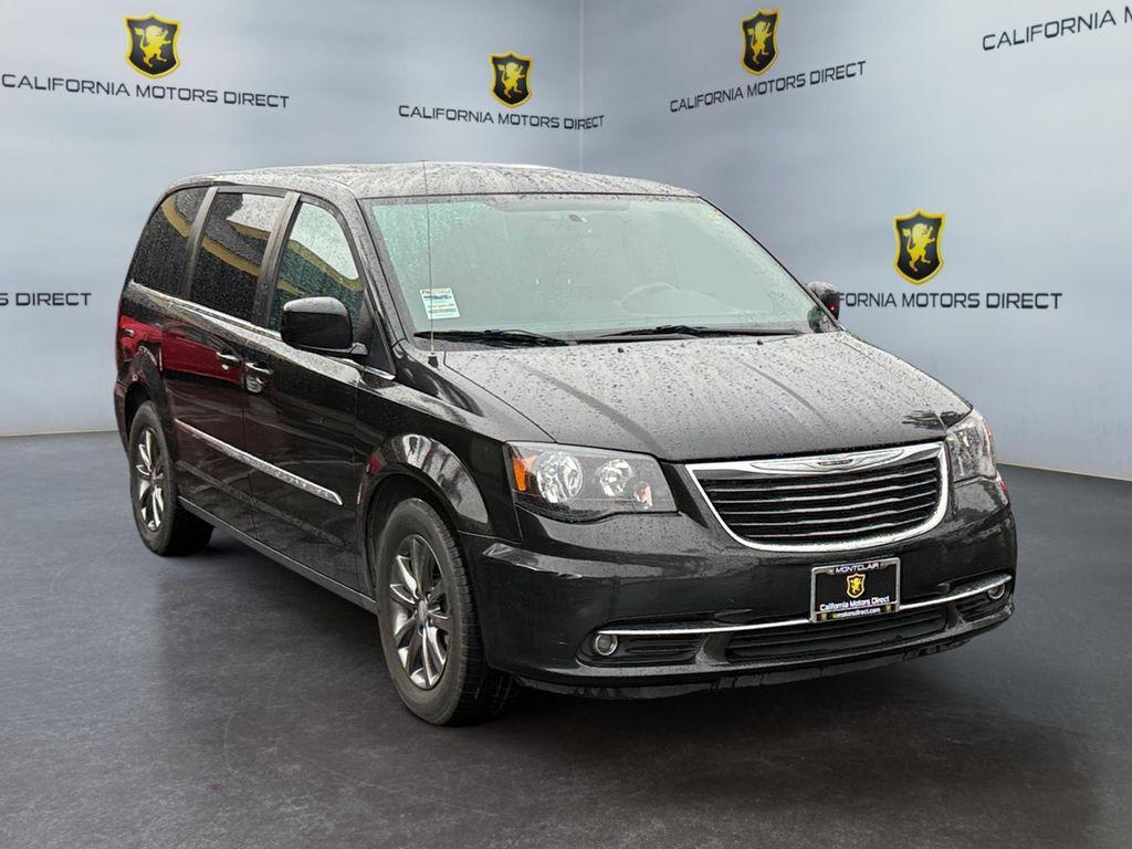 used 2015 Chrysler Town & Country car, priced at $12,199