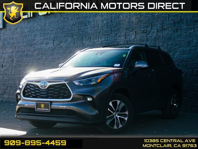 used 2022 Toyota Highlander Hybrid car, priced at $37,399