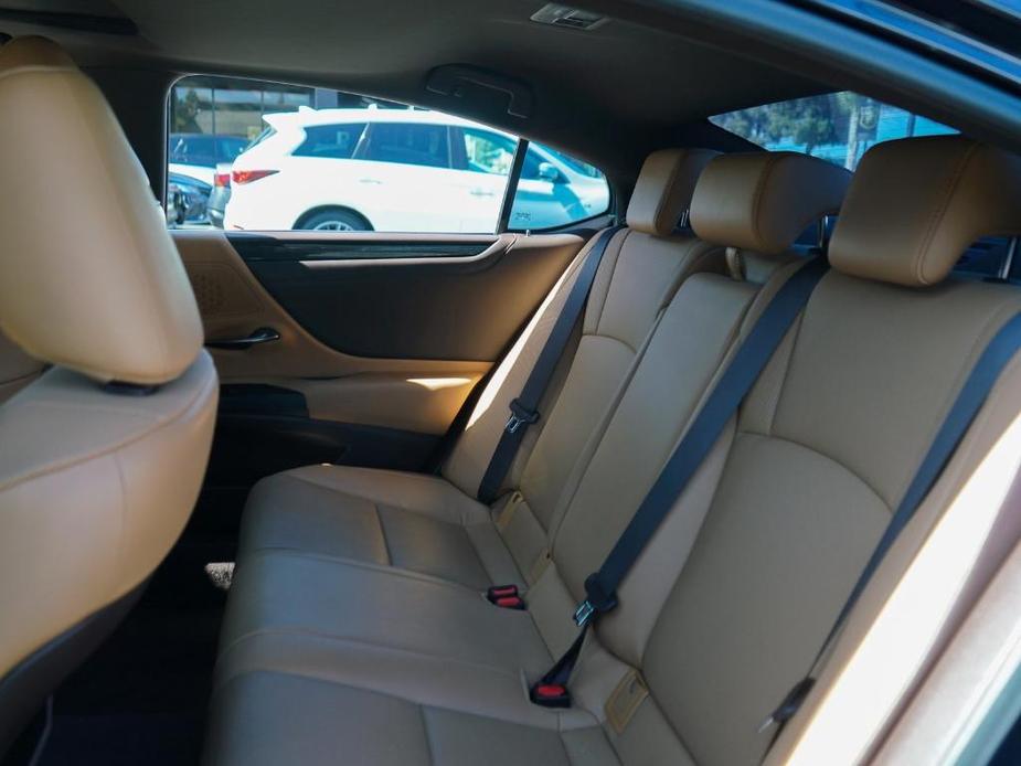 used 2021 Lexus ES 300h car, priced at $29,539