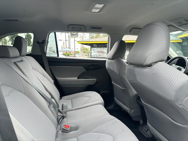 used 2021 Toyota Highlander car, priced at $25,299