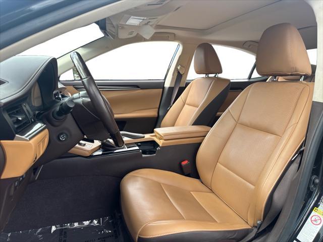 used 2017 Lexus ES 300h car, priced at $25,099