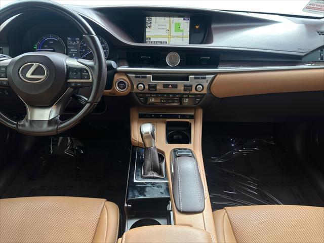 used 2017 Lexus ES 300h car, priced at $25,099