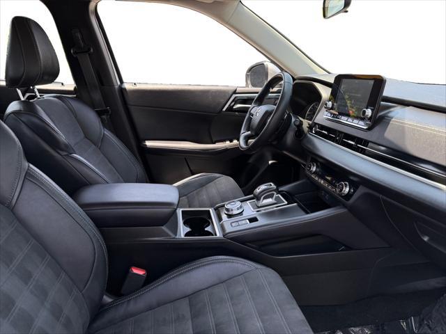 used 2023 Mitsubishi Outlander car, priced at $21,399
