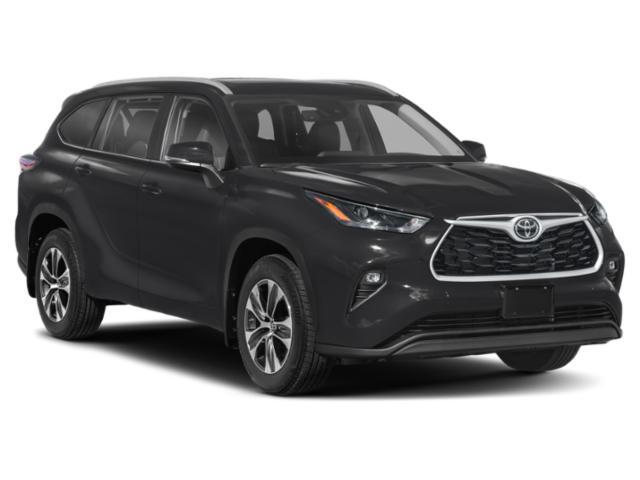 used 2023 Toyota Highlander car, priced at $32,499