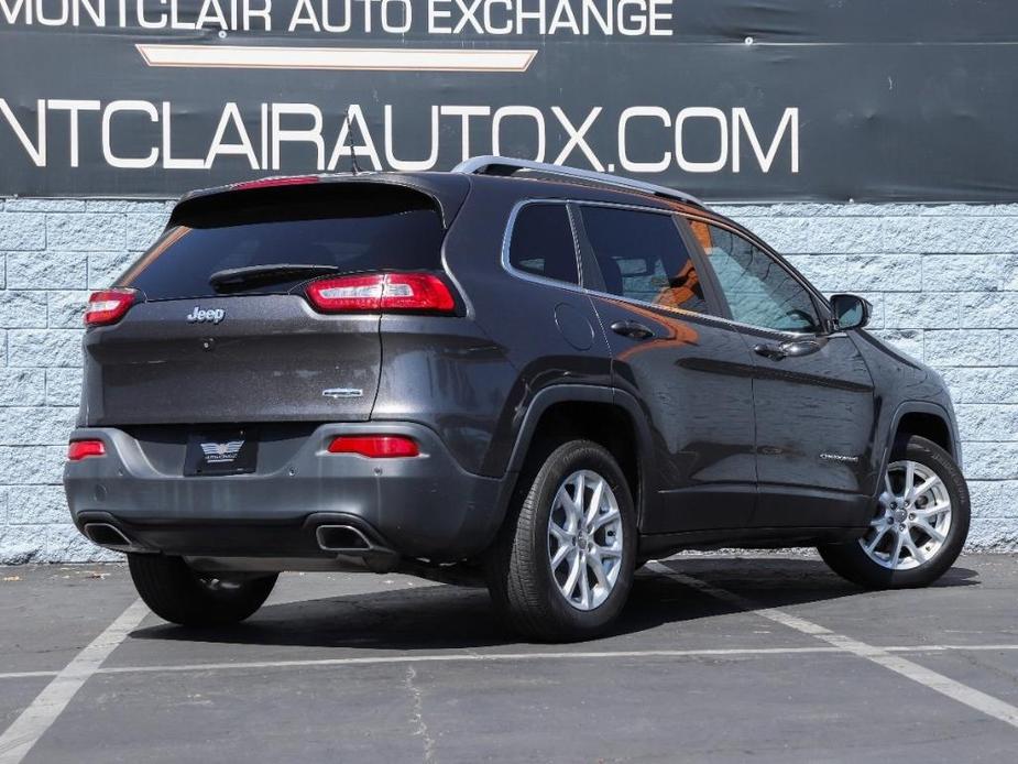 used 2018 Jeep Cherokee car, priced at $14,499