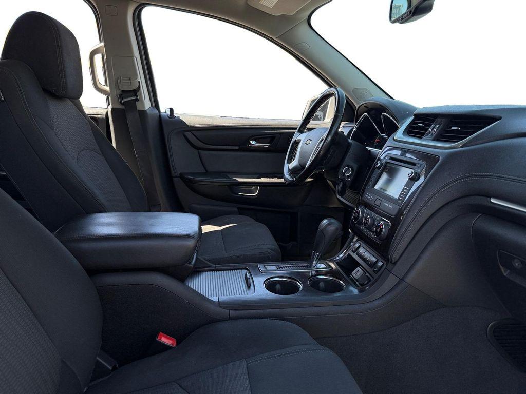 used 2017 Chevrolet Traverse car, priced at $12,899