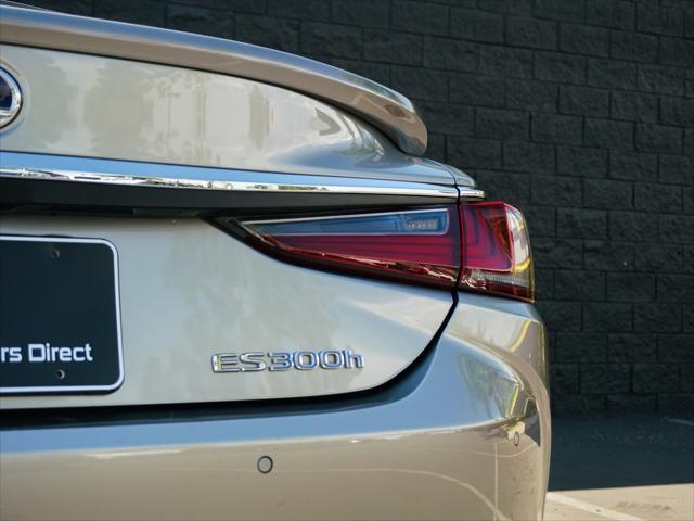 used 2020 Lexus ES 300h car, priced at $30,699