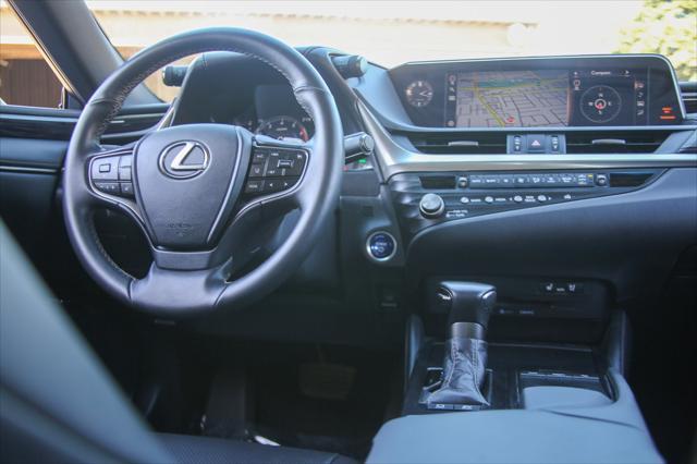 used 2021 Lexus ES 300h car, priced at $29,399