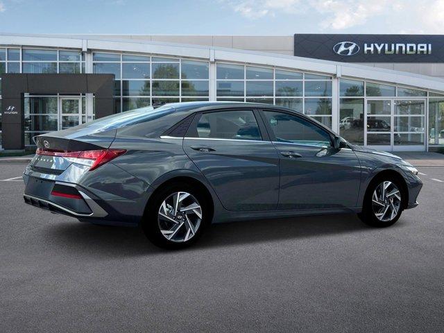 new 2025 Hyundai Elantra car, priced at $26,977