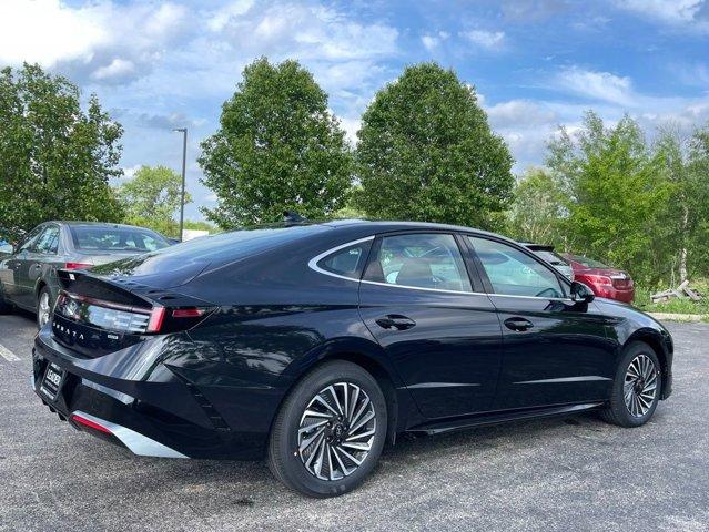 new 2024 Hyundai Sonata Hybrid car, priced at $28,108