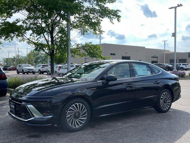 new 2024 Hyundai Sonata Hybrid car, priced at $28,108