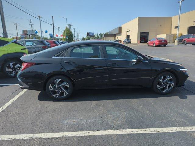 new 2024 Hyundai Elantra car, priced at $22,806