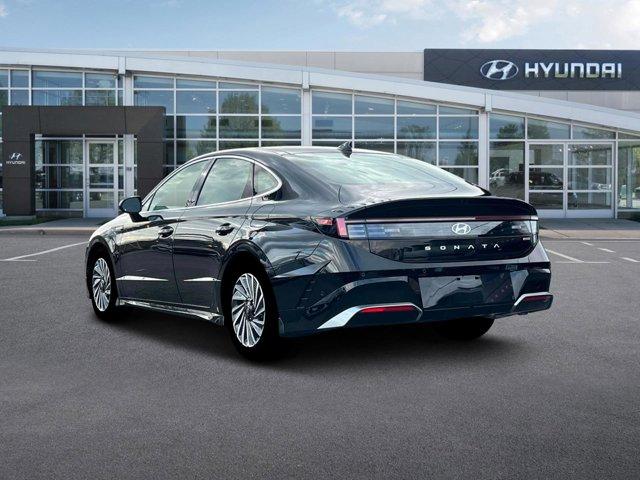 new 2025 Hyundai Sonata Hybrid car, priced at $37,167