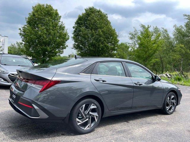 new 2024 Hyundai Elantra car, priced at $22,783