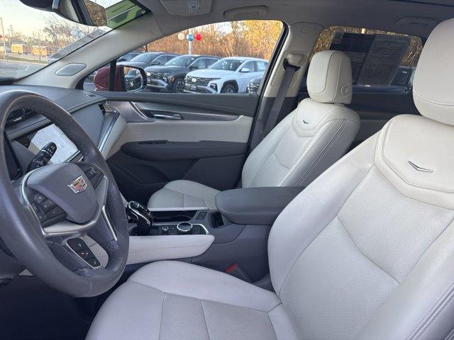 used 2024 Cadillac XT5 car, priced at $45,498