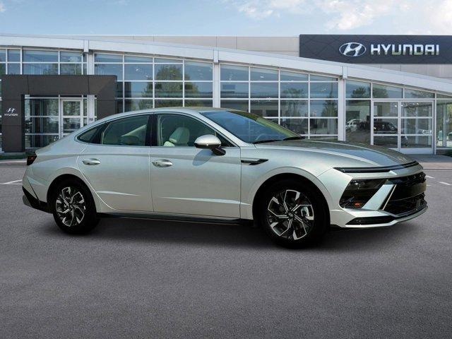 new 2025 Hyundai Sonata car, priced at $28,955