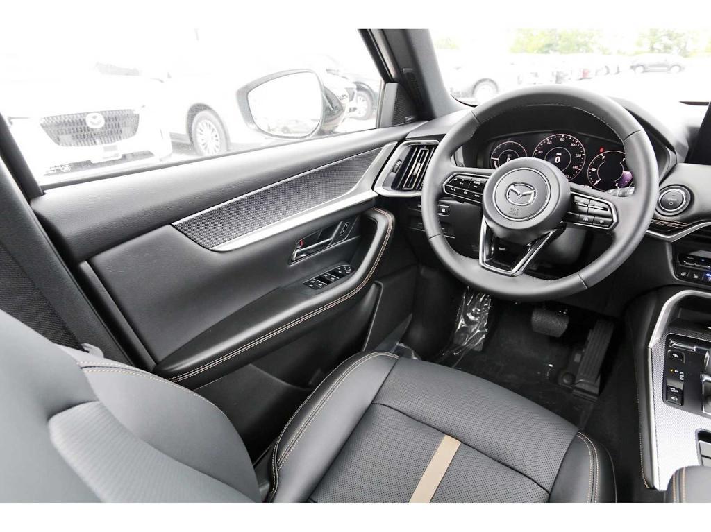 new 2025 Mazda CX-70 PHEV car, priced at $58,101