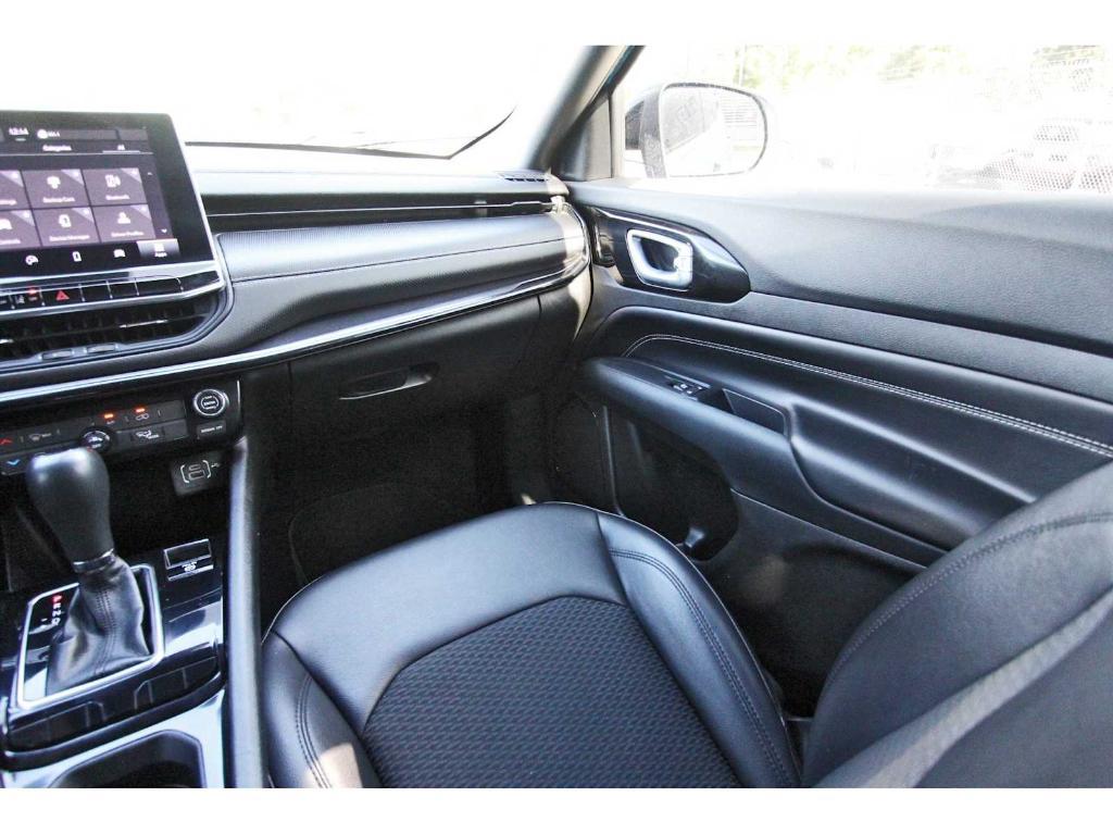 used 2022 Jeep Compass car, priced at $18,499