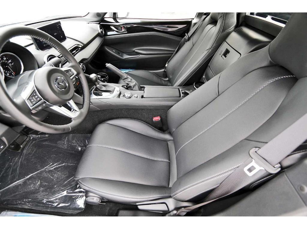 new 2025 Mazda MX-5 Miata RF car, priced at $39,372
