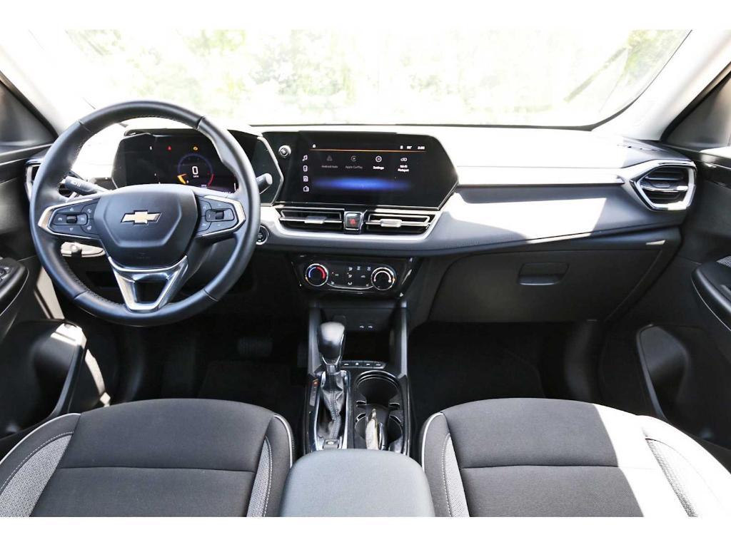 used 2024 Chevrolet TrailBlazer car, priced at $24,555