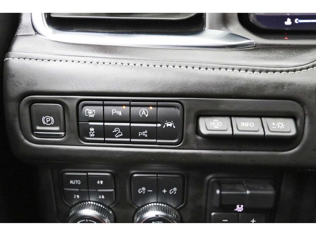 used 2024 GMC Yukon car, priced at $85,998