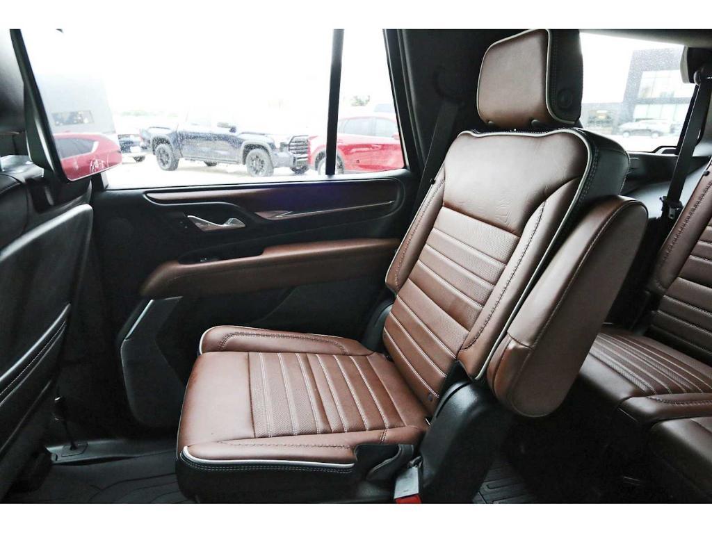 used 2024 GMC Yukon car, priced at $85,998