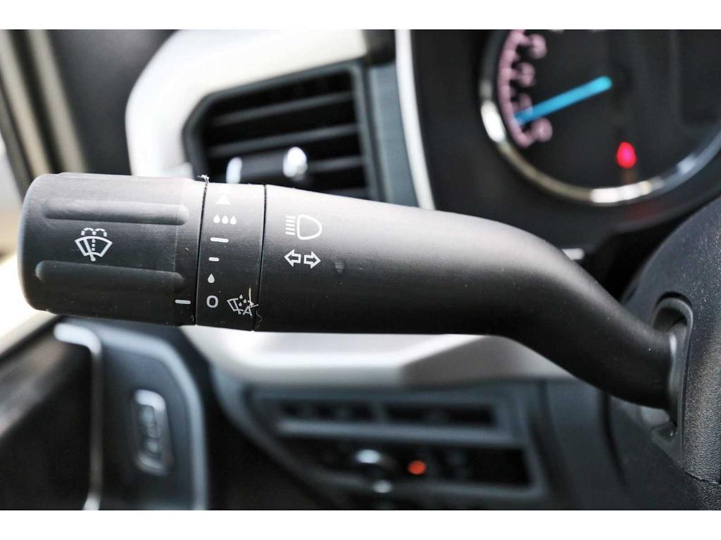 used 2021 Ford F-150 car, priced at $32,998
