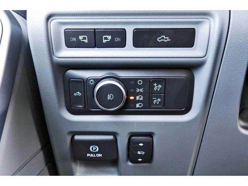 used 2021 Ford F-150 car, priced at $32,998