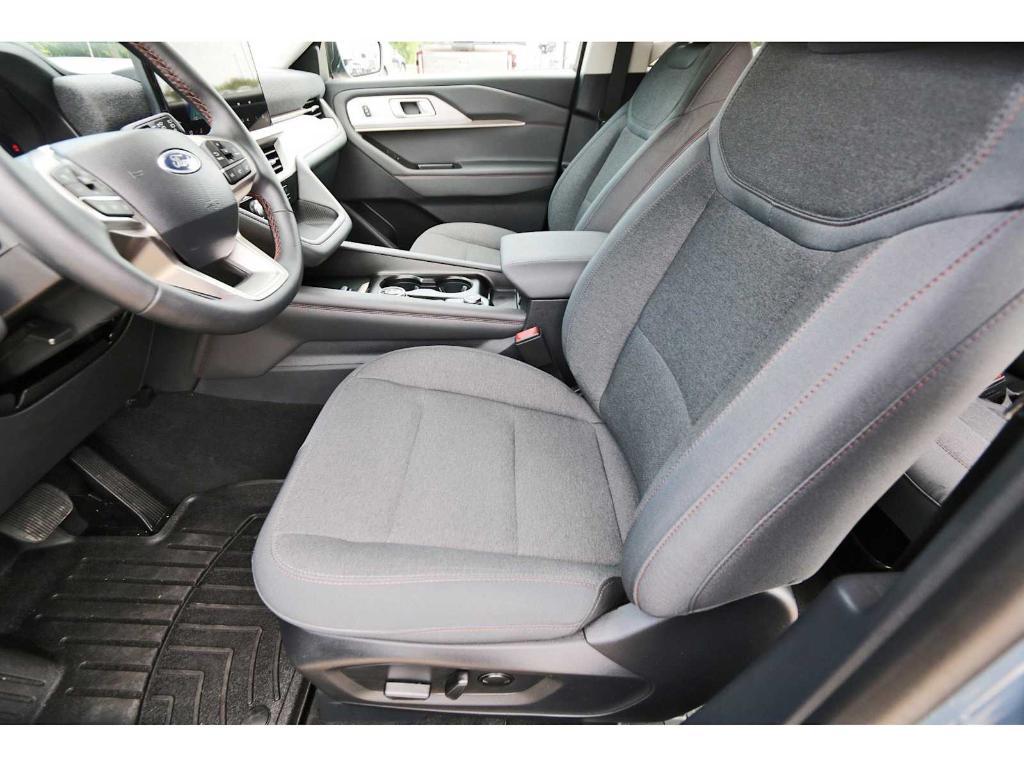 used 2025 Ford Explorer car, priced at $37,707