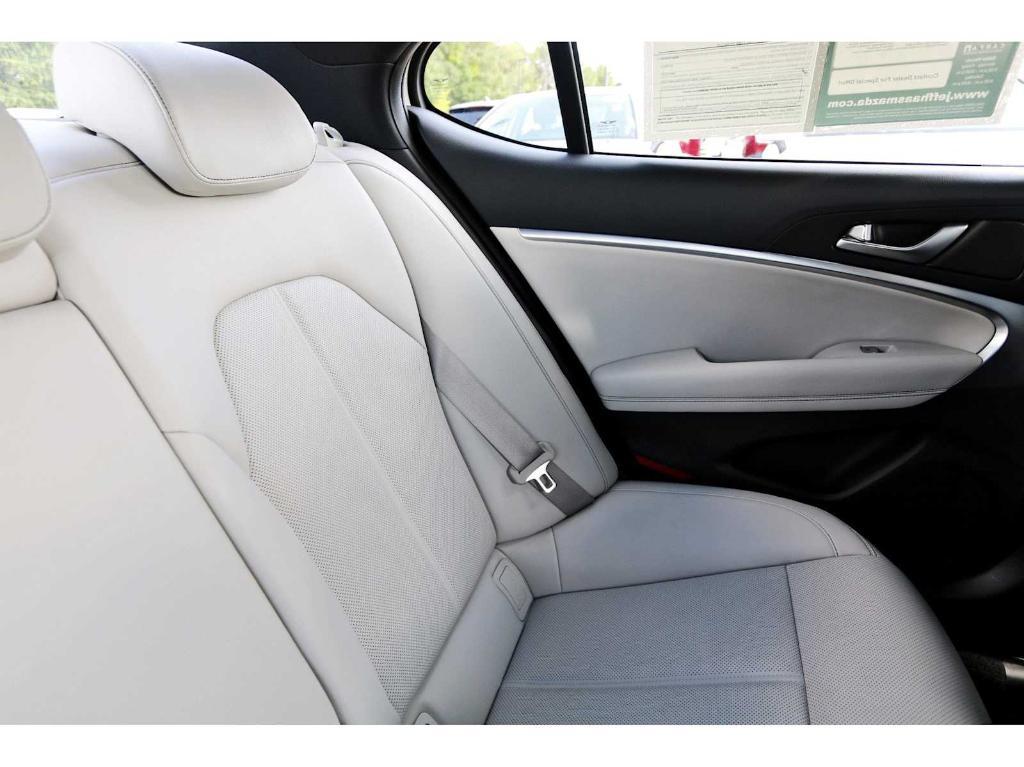 used 2025 Genesis G70 car, priced at $35,998