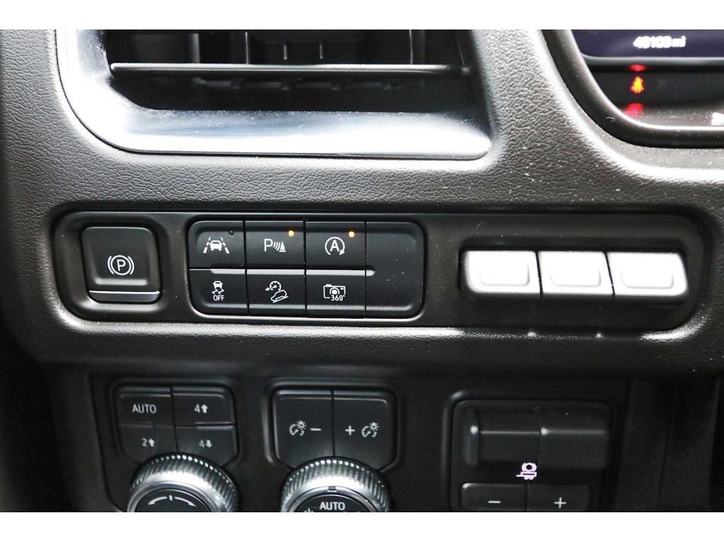 used 2024 GMC Yukon car, priced at $67,998