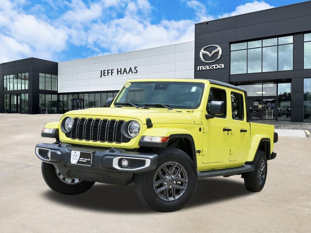 used 2024 Jeep Gladiator car, priced at $34,499