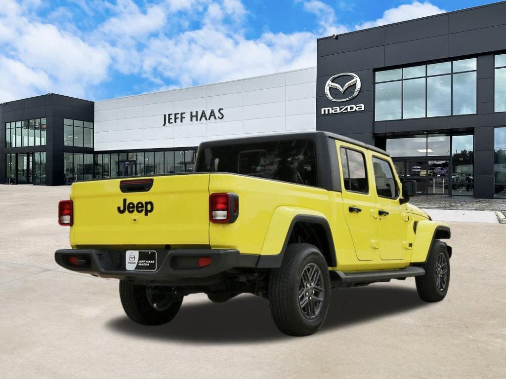 used 2024 Jeep Gladiator car, priced at $34,499