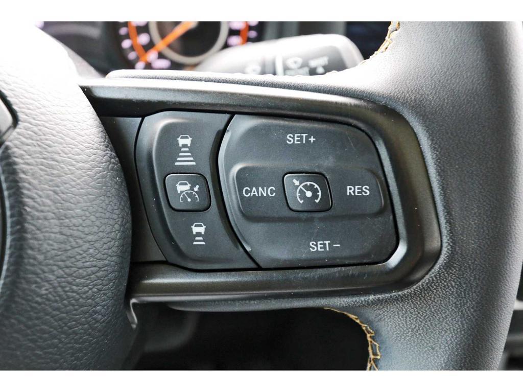 used 2024 Jeep Gladiator car, priced at $34,499