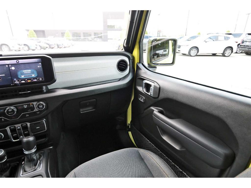 used 2024 Jeep Gladiator car, priced at $34,499