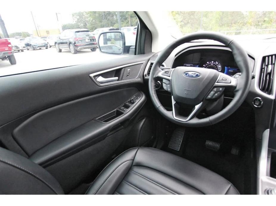 used 2024 Ford Edge car, priced at $29,447